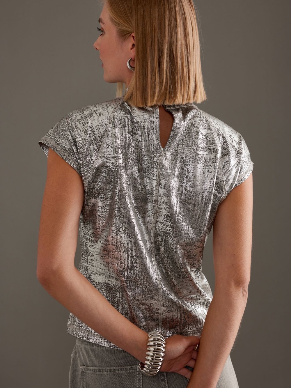 Pilcro Gray & White Heathered Mock Neck Short Sleeve Tee - Picture 9 of 11